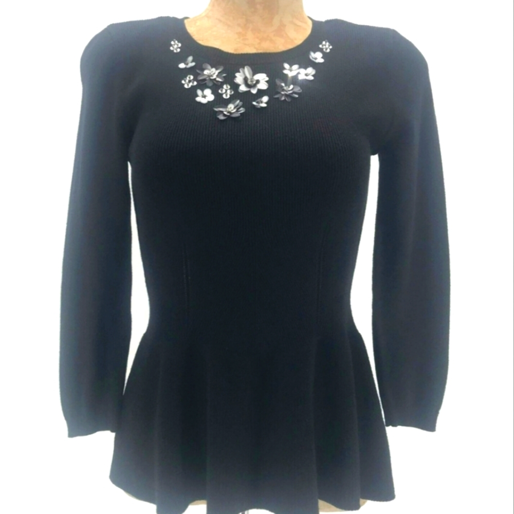 (S)🔥Kiki LaRue🔥 Jewelled Neckline Peplum Top Ptp 16"×L23.5"